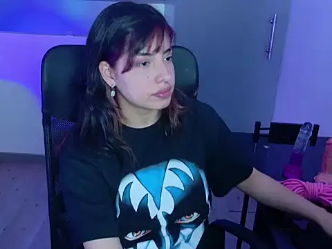 Snapshot of Violetta_Swett_ chatting on 15, 11, 2025 Violetta Swett online show from 15, 11, 2025