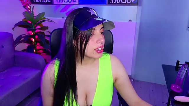 Snapshot of Violetta_Swett_ chatting on 16, 10, 2025 Violetta Swett online show from 16, 10, 2025