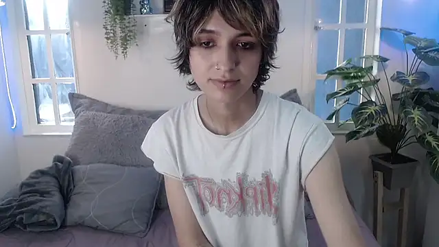 noellee   online show from 3, 10, 2025