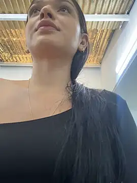 catalina garciaa online show from 24, 11, 2025