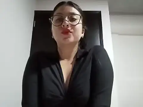 Snapshot of lil_mila chatting on 17, 1, 2026 lil mila online show from 17, 1, 2026