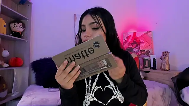 emma soffia online show from 11, 11, 2025