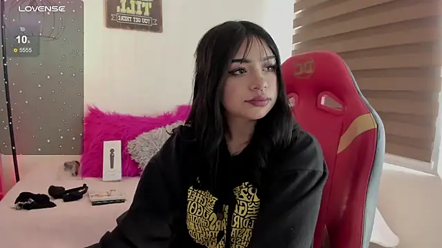 emma soffia online show from 10, 4, 2026