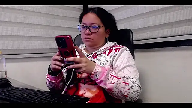 Xander Taylor  online show from 15, 10, 2025