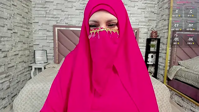 Aisha Hadi online show from 6, 10, 2025