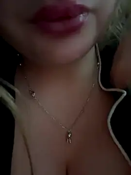 clarissetriolett online show from 6, 10, 2025
