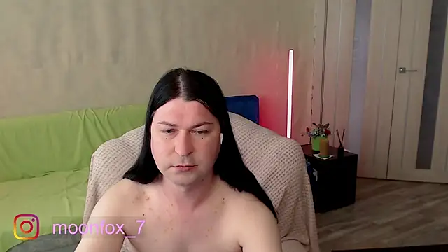 Snapshot of micromouse_mo chatting on 11, 5, 2026 micromouse mo online show from 11, 5, 2026