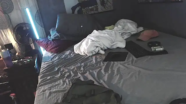 Tommy Love23 online show from 28, 3, 2026