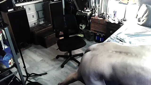 Tommy Love23 online show from 11, 4, 2026