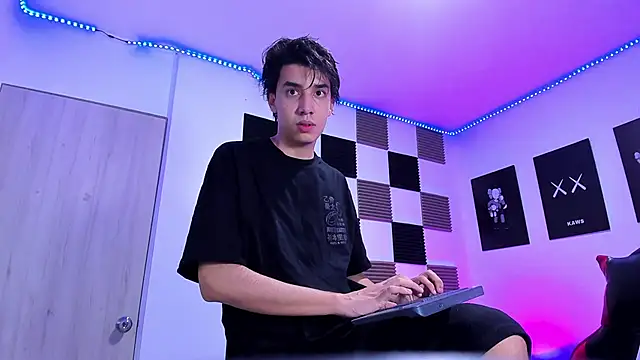 jeycobb online show from 8, 4, 2026