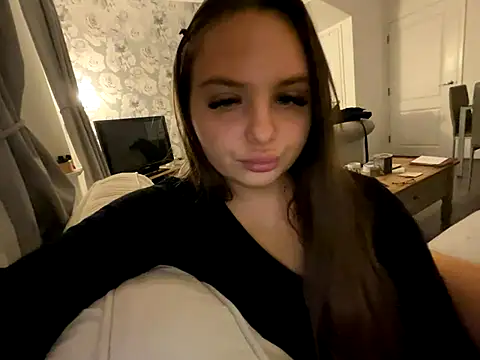 EllaStarrxxx online show from 2, 12, 2025