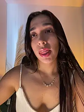 Snapshot of SabrinaEvanss_ chatting on 11, 7, 2026 SabrinaEvanss online show from 11, 7, 2026