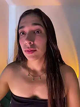 Snapshot of SabrinaEvanss_ chatting on 9, 7, 2026 SabrinaEvanss online show from 9, 7, 2026