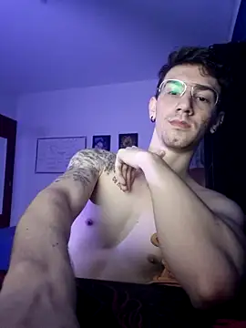 SweetGoodBoy22 online show from 3, 10, 2025