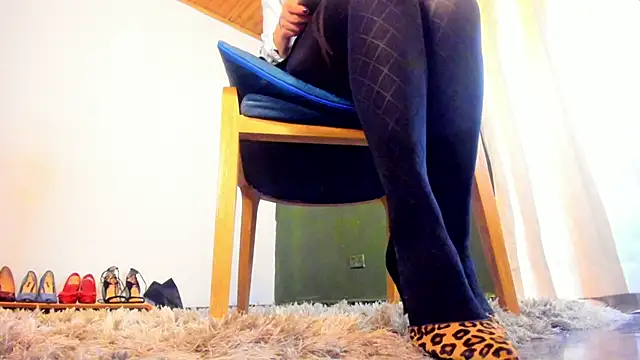 Velourmuse online show from 2, 12, 2025