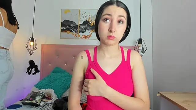 kiara and christy online show from 16, 10, 2025