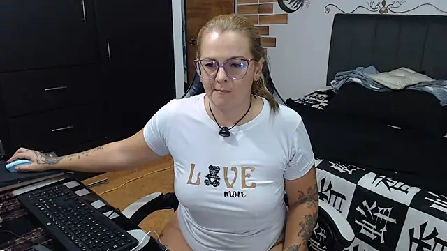 Snapshot of perlagoloza05 chatting on 1, 7, 2026 perlagoloza05 online show from 1, 7, 2026