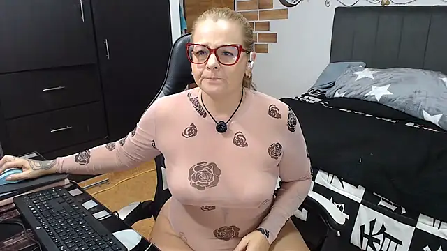 Snapshot of perlagoloza05 chatting on 30, 6, 2026 perlagoloza05 online show from 30, 6, 2026