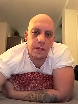 Snapshot of Kobradera1984 chatting on 29, 10, 2025 Kobradera1984 online show from 29, 10, 2025