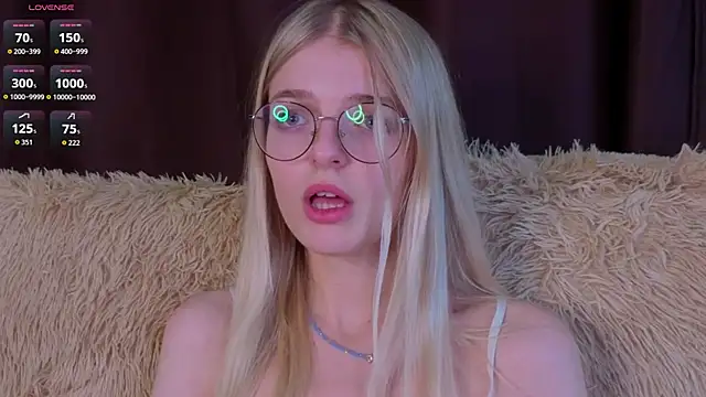 MonicaShiny online show from 14, 11, 2025