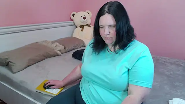  alexandra ray  online show from 12, 1, 2026