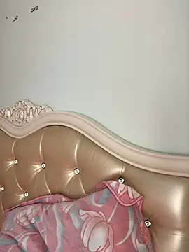 Mile-m online show from 11, 3, 2026