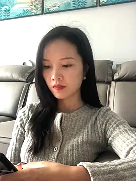 Mile-m online show from 10, 11, 2025