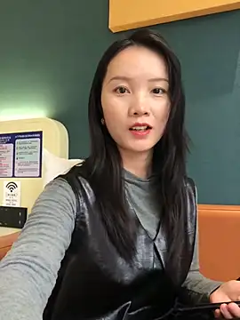 Mile-m online show from 5, 11, 2025