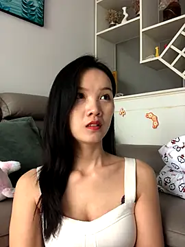 Mile-m online show from 12, 11, 2025