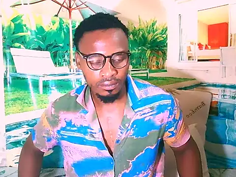 Snapshot of EbonyTiger69 chatting on 12, 11, 2025 EbonyTiger69 online show from 12, 11, 2025