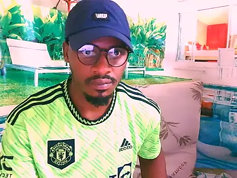 Snapshot of EbonyTiger69 chatting on 4, 11, 2025 EbonyTiger69 online show from 4, 11, 2025