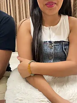 vickyandtania online show from 20, 3, 2026