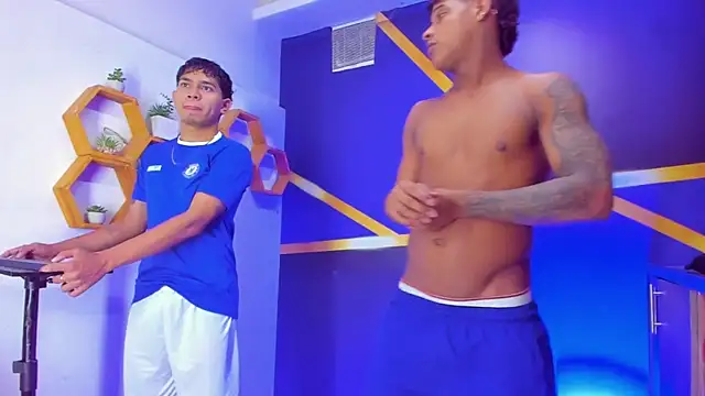 Play boys Hot2 online show from 8, 10, 2025