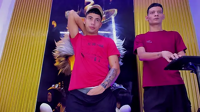 Play boys Hot2 online show from 14, 11, 2025