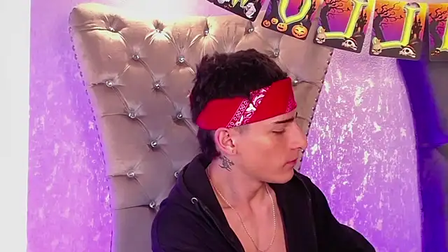 MateoMitchell online show from 19, 10, 2025