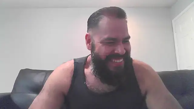 BigJohnBear39 online show from 6, 10, 2025