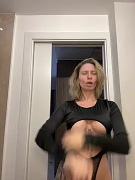 AvaMaddisson online show from 7, 2, 2026