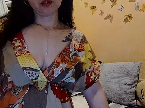 Snapshot of KissHott chatting on 20, 11, 2025 KissHott online show from 20, 11, 2025