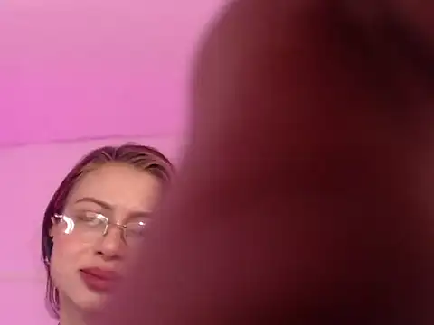 Snapshot of Blondie_Kat chatting on 10, 10, 2025 Blondie Kat online show from 10, 10, 2025