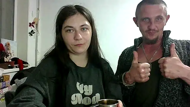 Twolatte1520 online show from 15, 4, 2026