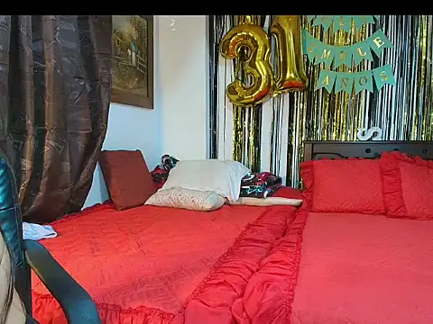 Snapshot of Charlotte_Richardson chatting on 27, 10, 2025 Charlotte Richardson online show from 27, 10, 2025