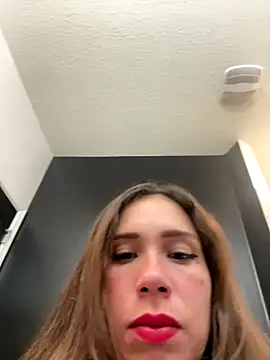 Snapshot of ItsEmma chatting on 9, 10, 2025 ItsEmma online show from 9, 10, 2025