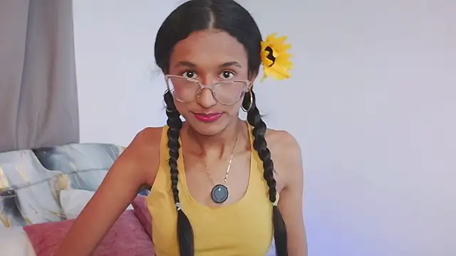 luna valen online show from 23, 10, 2025