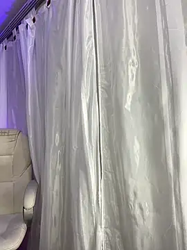 Rose monroee online show from 18, 4, 2026