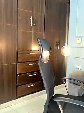 Rose monroee online show from 21, 10, 2025