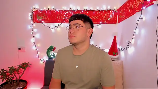 Snapshot of thiago_occonor chatting on 25, 11, 2025 thiago occonor online show from 25, 11, 2025