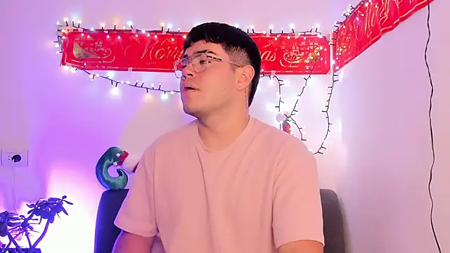 Snapshot of thiago_occonor chatting on 2, 12, 2025 thiago occonor online show from 2, 12, 2025