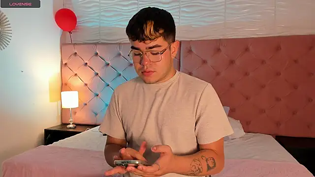 Snapshot of thiago_occonor chatting on 8, 11, 2025 thiago occonor online show from 8, 11, 2025