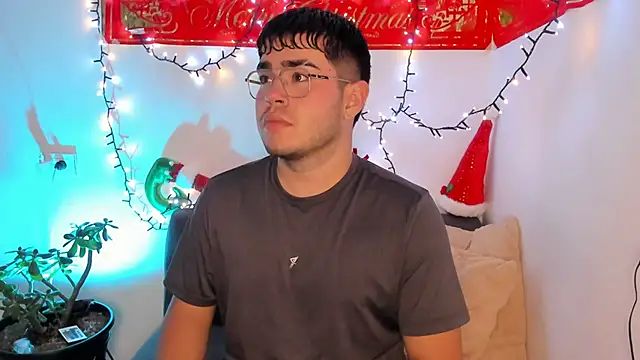 Snapshot of thiago_occonor chatting on 27, 11, 2025 thiago occonor online show from 27, 11, 2025