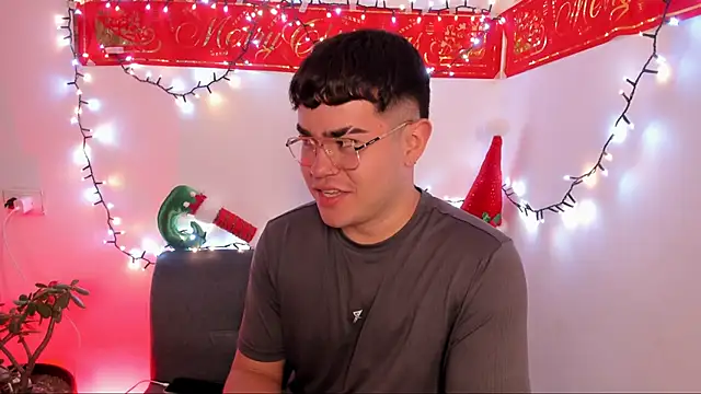 Snapshot of thiago_occonor chatting on 22, 11, 2025 thiago occonor online show from 22, 11, 2025